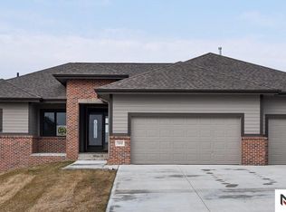7808 N 156th Ave, Bennington, NE 68007