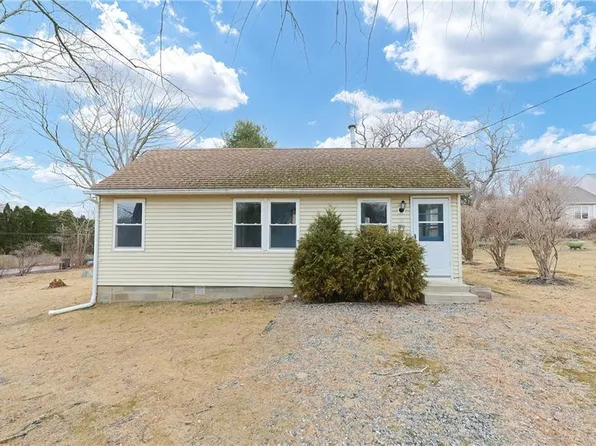 89 Montauk Rd, Narragansett, RI 02882