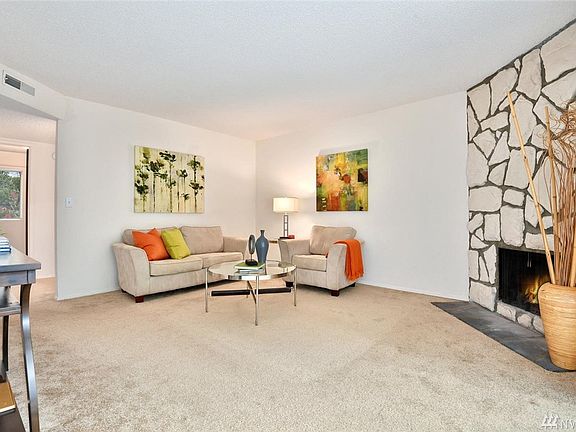 3rd image of 11635 100th Ave NE #B3w