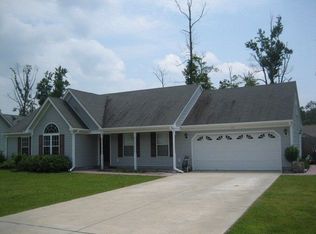 112 Secretariat Dr, Havelock, NC 28532