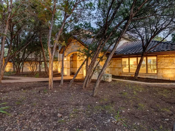 813 Moonlight Bay Dr, Spicewood, TX 78669