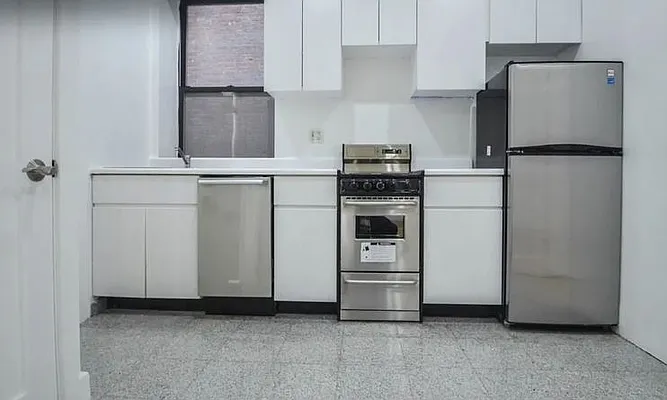 Rented by Mossanen Group | media 22