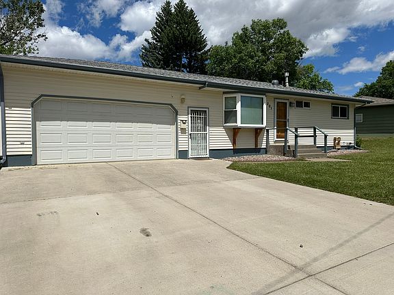 Front of Home - 2 garage (deep)