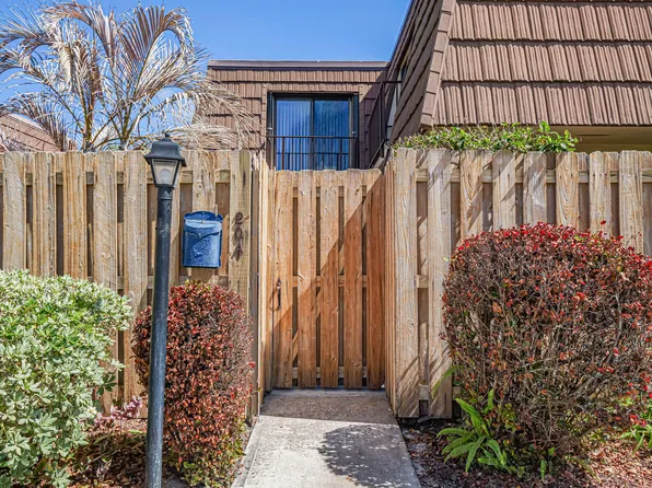 1166 6th Avenue #20a, Vero Beach, FL 32960