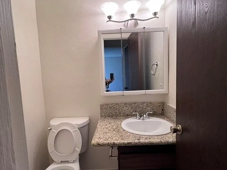 6060 Gloria Dr #1 — Photo 6