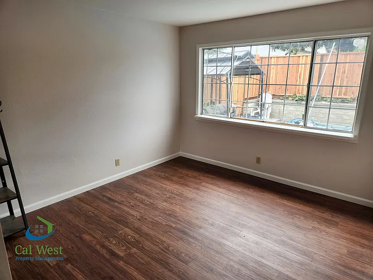 720 River Falls Dr — Photo 9