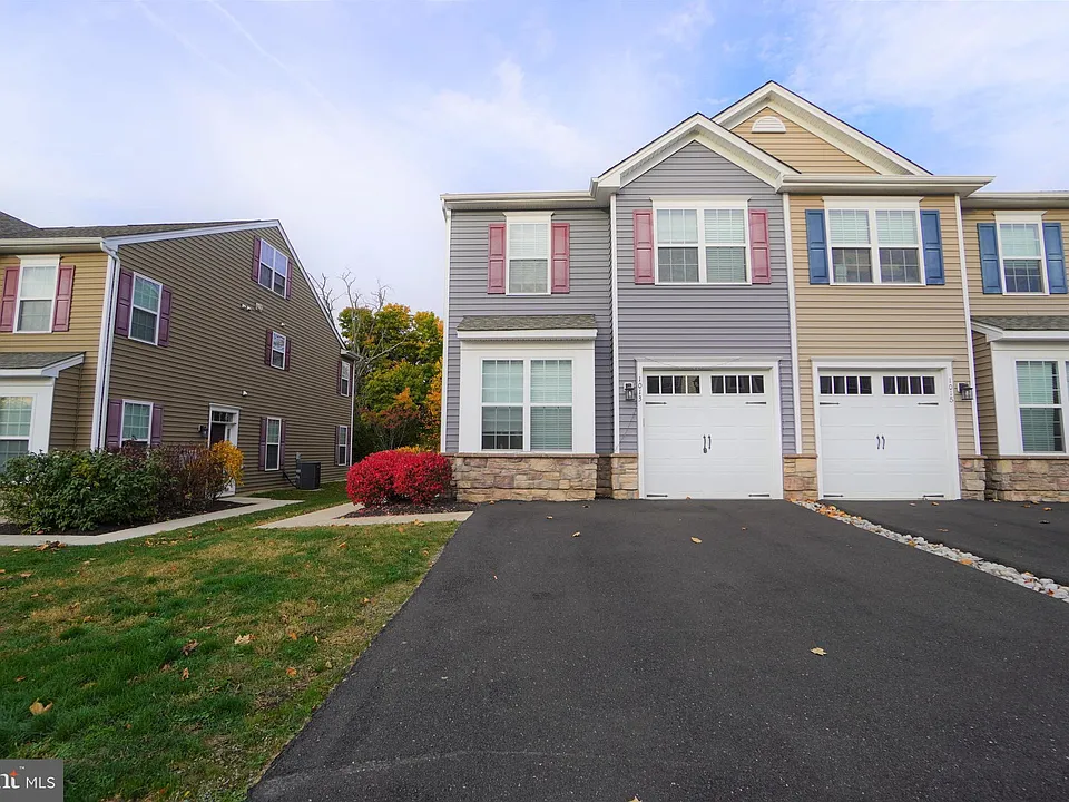 1013 Chapman Cir