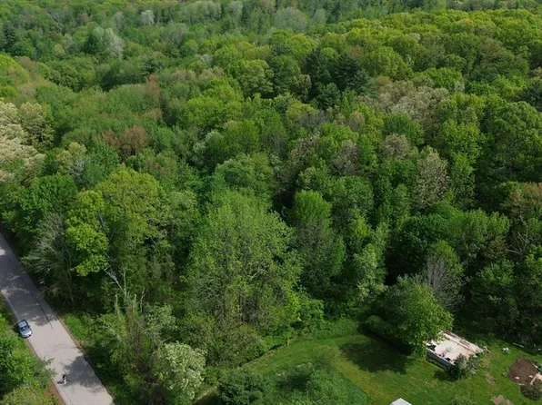291 Wigwam Rd, West Brookfield, MA 01585