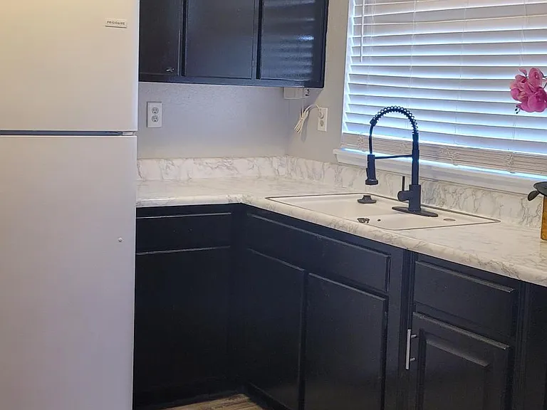 21250 Laguna Rd #5 — Photo 17