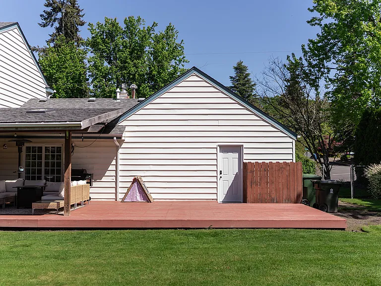 1530 Acacia Dr S — Photo 55