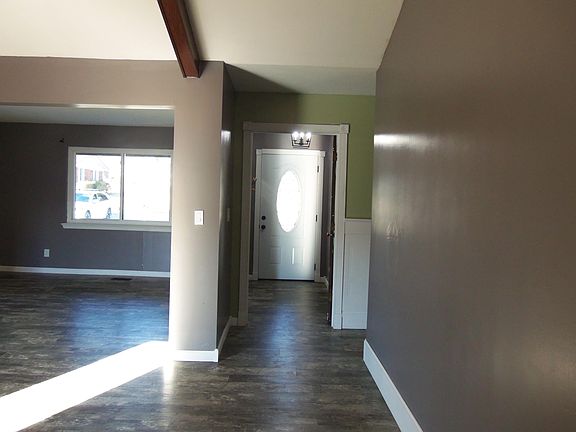 2nd image of 1605 Cannon Dr