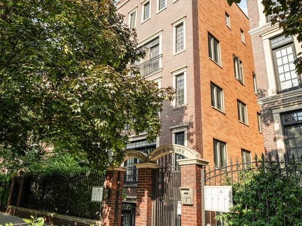 1363 N Mohawk St APT 3, Chicago, IL 60610