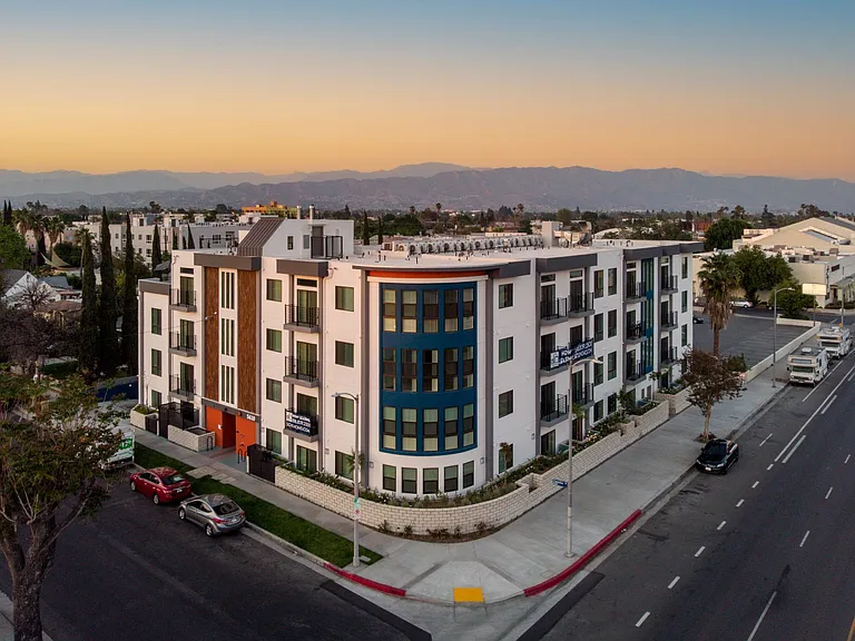 Welcome to Soul Noho. Now Leasing! — Photo 7