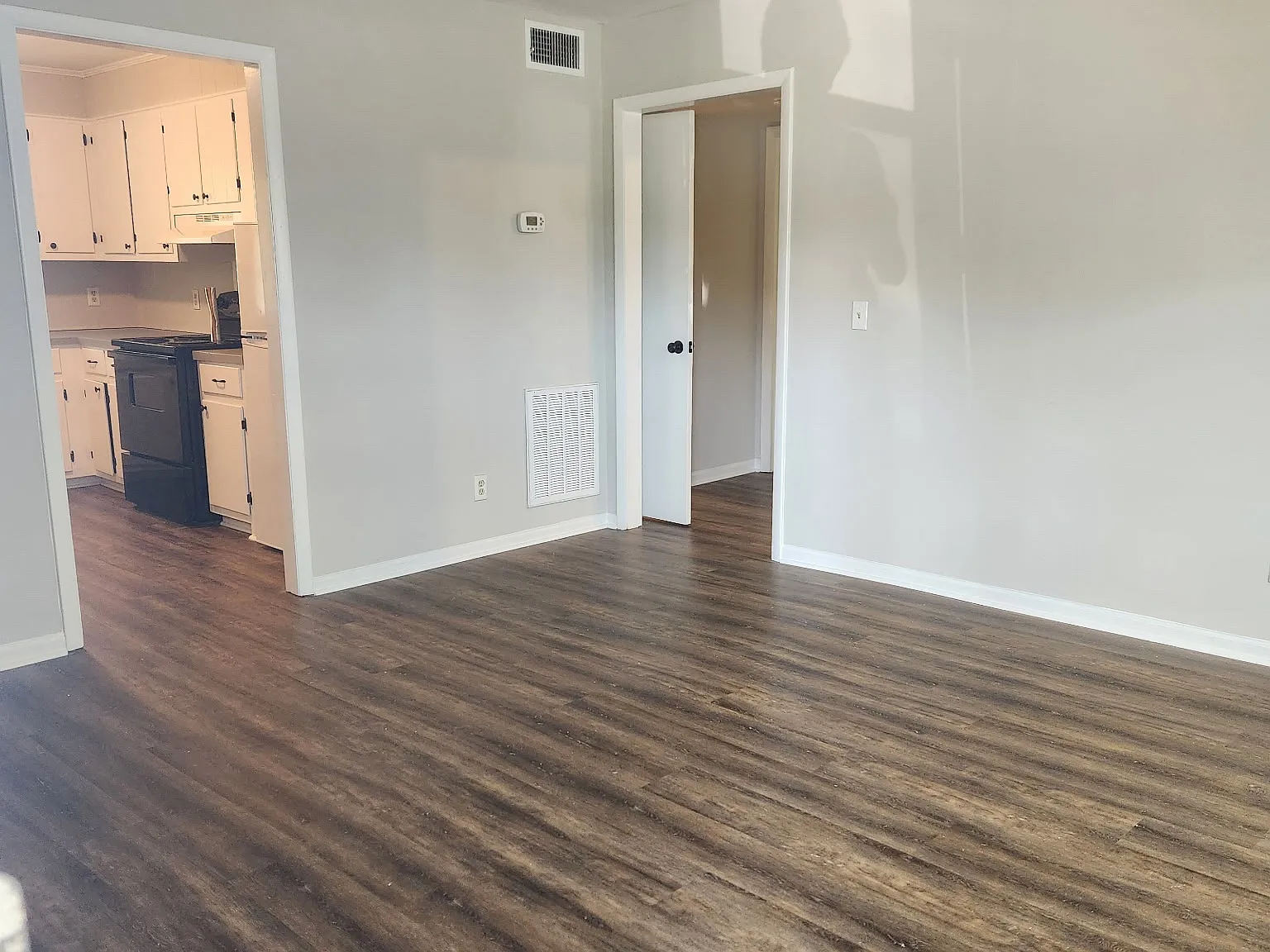 2 bed, 820 sqft, $1,050 — Photo 4