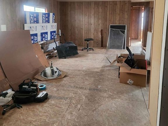 2nd image of 2809 Buhach Rd #89