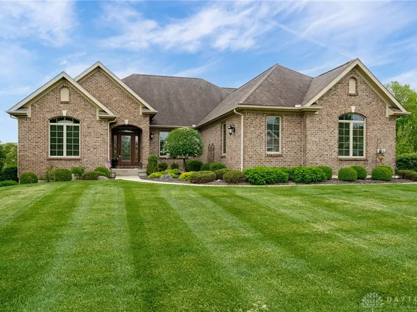 652 Burnside Dr, Tipp City, OH 45371