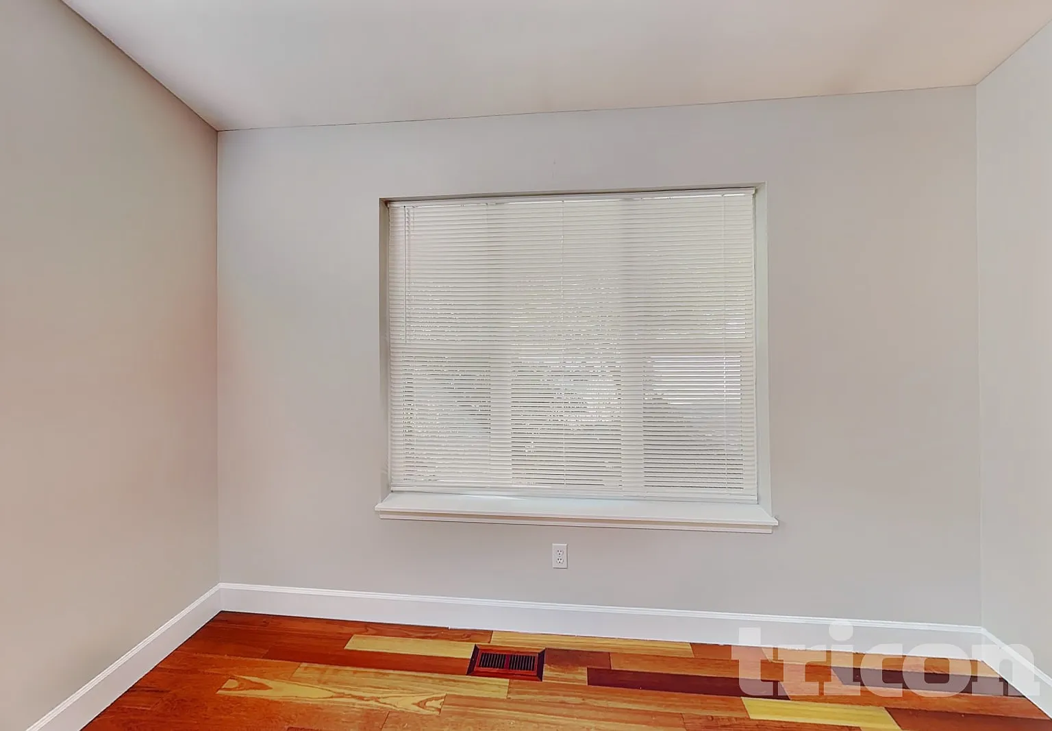 1125 23rd St NW Puyallup WA — Photo 3