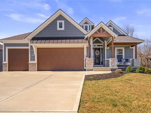 2626 SW River Trail Rd, Lees Summit, MO 64082