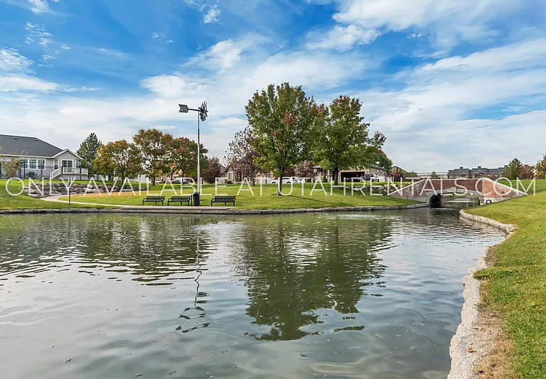 2801 S Harrow Ct — Photo 17