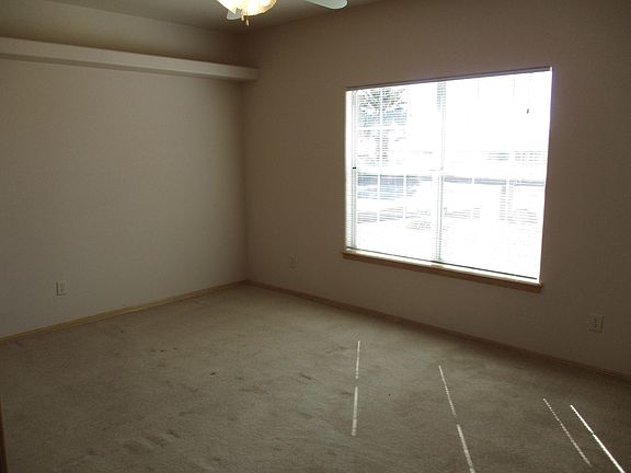5th image of 3512 Fernwood Ave