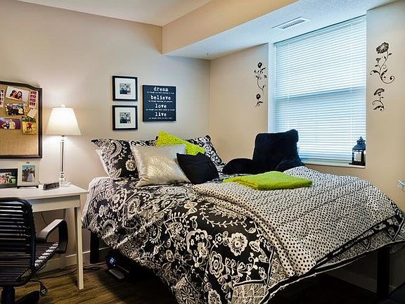 5th image of 639 Cleveland Ave S #1