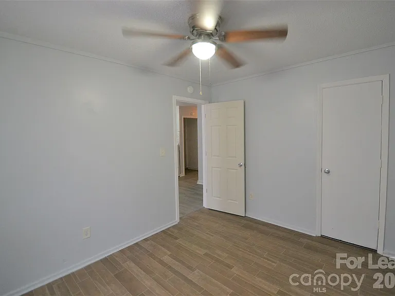1009 Plymouth St #A — Photo 14