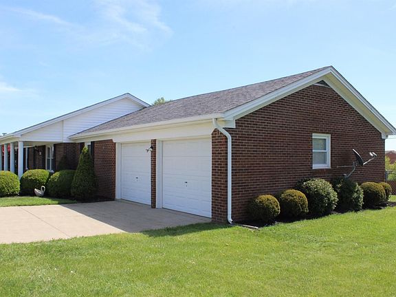 5th image of 301 Teakwood Dr