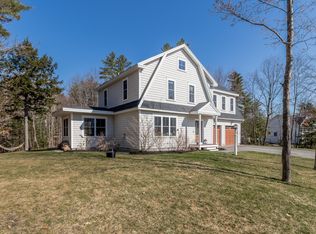 30 S Ridge Rd, Falmouth, ME 04105
