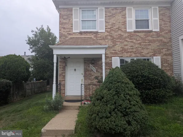 9032 Whispering Pine Ct, Manassas, VA 20110