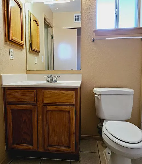 3903 Van Buren Ave — Photo 14