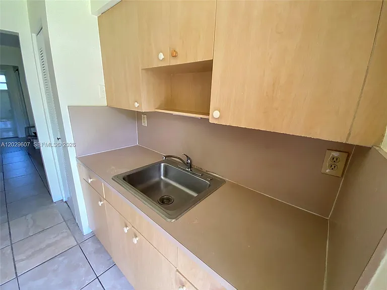 2400 NE 188th St #2404 — Photo 8
