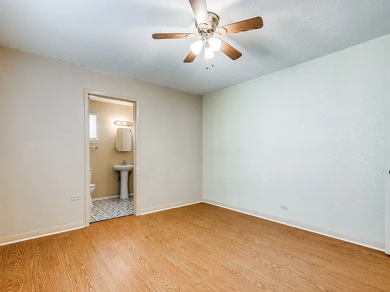 322 Byrnes Dr — Photo 17