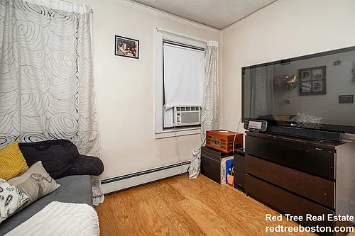 94 W Cedar St Photo 1