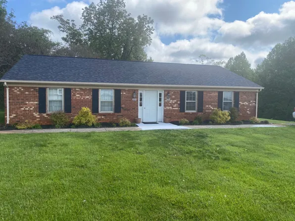 825 & 827 Smith St #827, Bedford, VA 24523