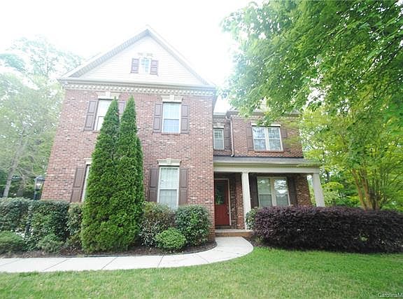 5th image of 4610 Valley View Dr