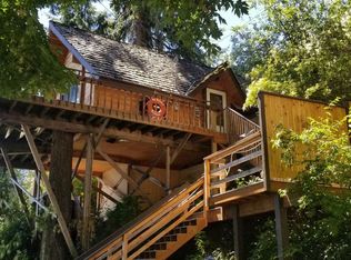 9232 S Lakeshore Rd, Chelan, WA 98816