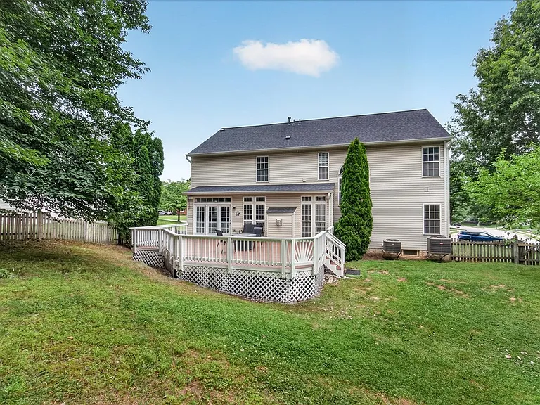 6455 Saddlebrook Ln — Photo 42