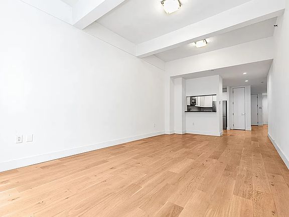 3rd image of 50 Murray St #444