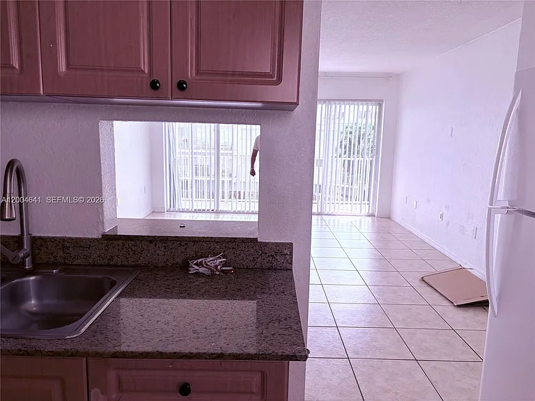 7713 SW 88th St #A312 — Photo 4