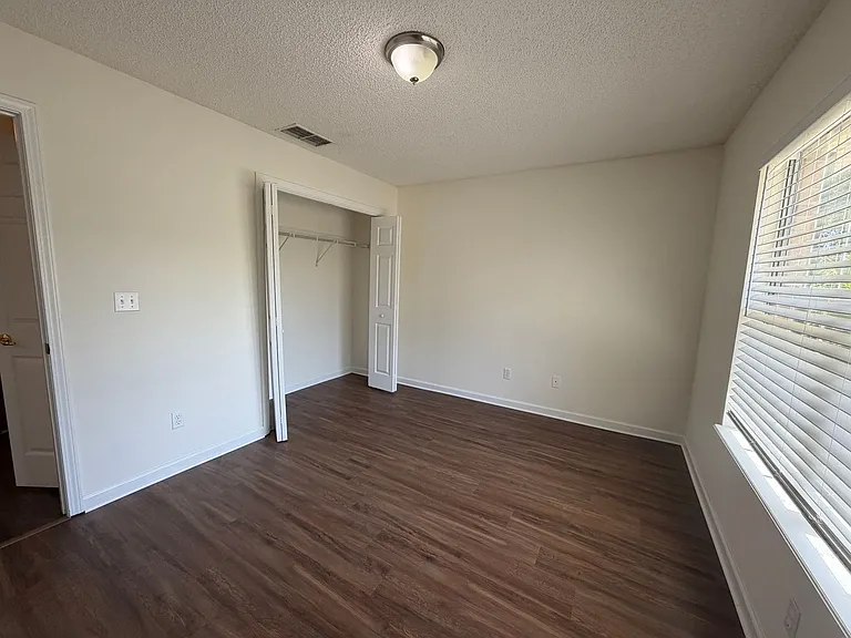 4 Serenity Pl #B — Photo 16