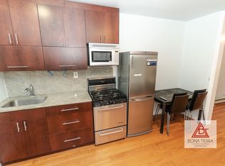 146 W 46th St APT 4A, New York, NY 10036