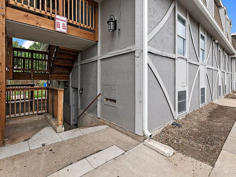 Harrison Point Apartments — Photo 11