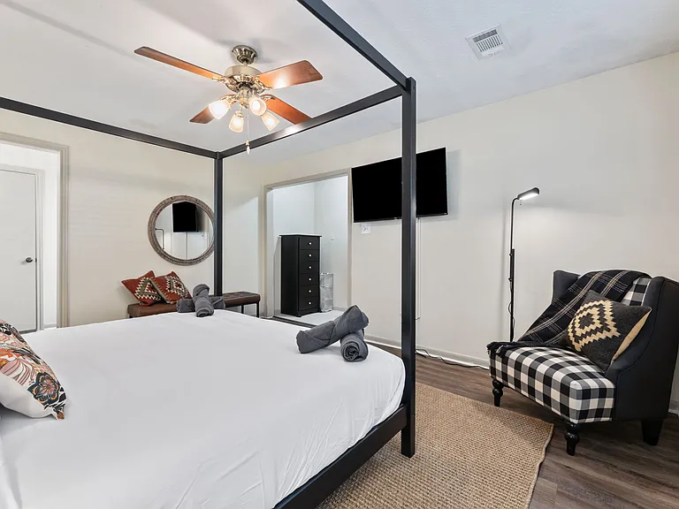 9123 Kerr Dr — Photo 33