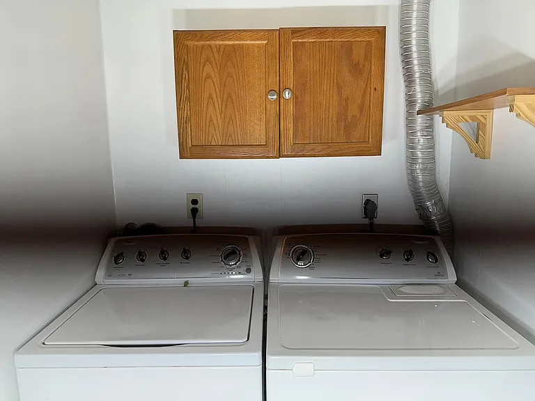 34 Hampton Ct — Photo 12