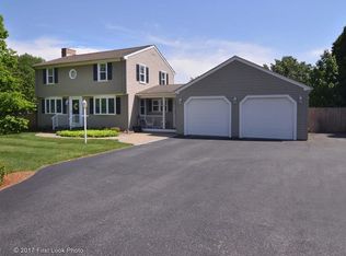 37 Cynthia Rd, Seekonk, MA 02771