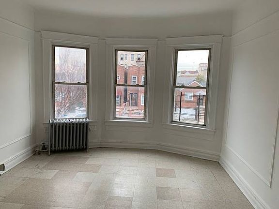 2nd image of 1111 Olmstead Ave #2FAMILY