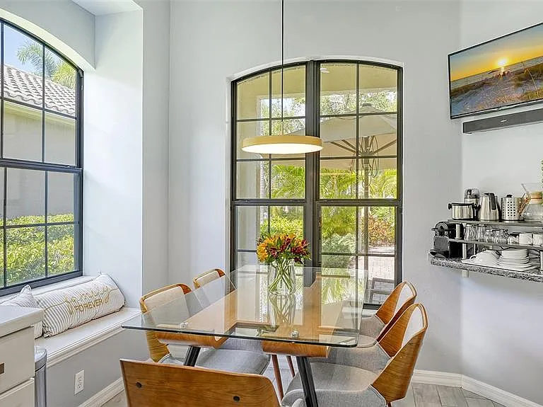 7223 Presidio Gln — Photo 16