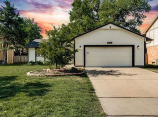 10113 E Lockmoor St, Wichita, KS 67207
