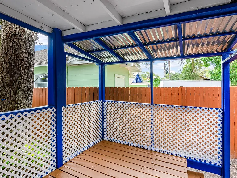 547 Wildwood Way #B — Photo 25