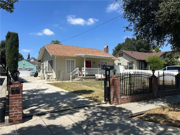 67 N Oak Ave, Pasadena, CA 91107
